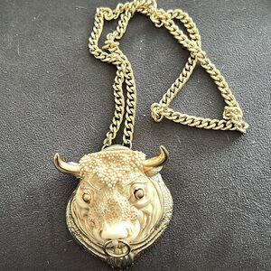Vintage Razza Bull’s head